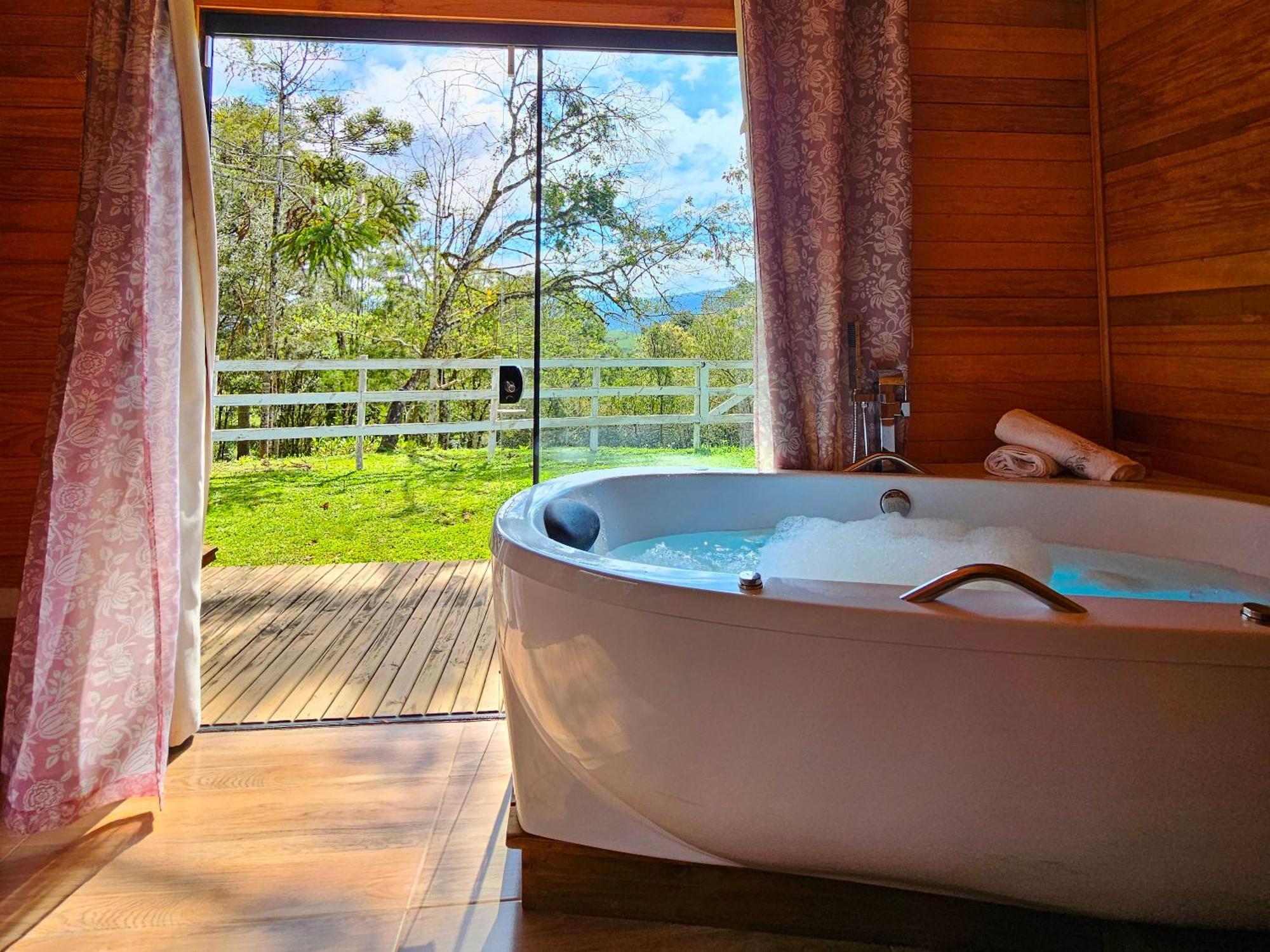 Cabana Com Hidromassagem Bom Retiro  Εξωτερικό φωτογραφία